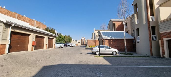 Property #ENT0229647, Apartment for sale in Greenstone Hill