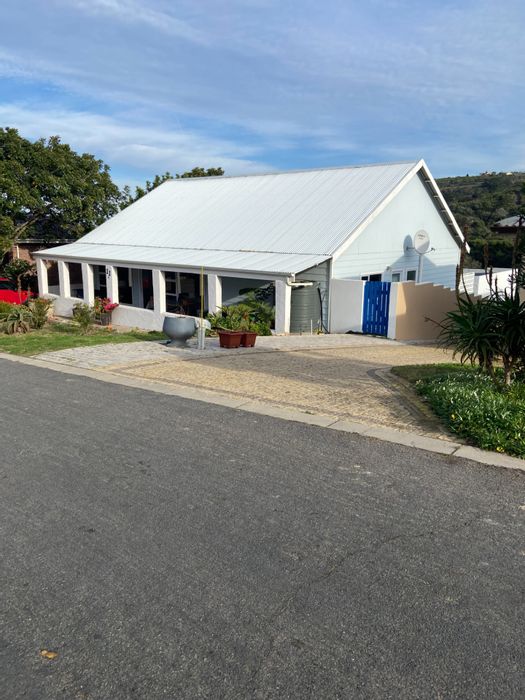 Property #ENT0230333, House sold in Outeniqua Strand