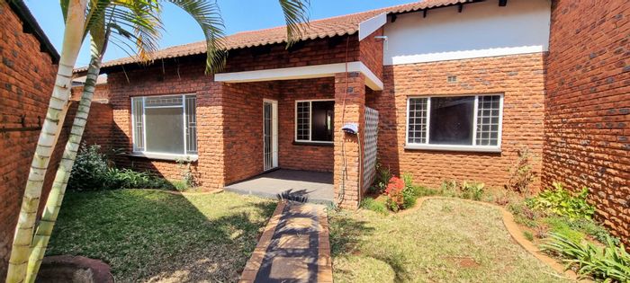 Property #ENT0232240, Townhouse pending sale in Mokopane
