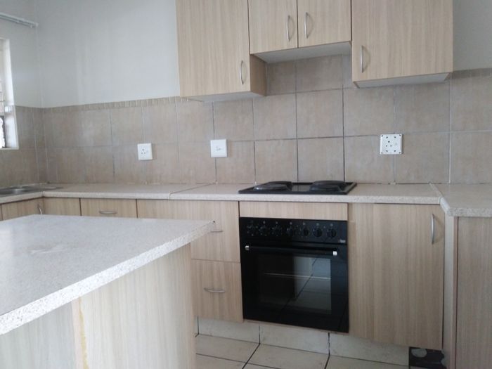 Property #ENT0232649, Apartment rental monthly in Roodepoort