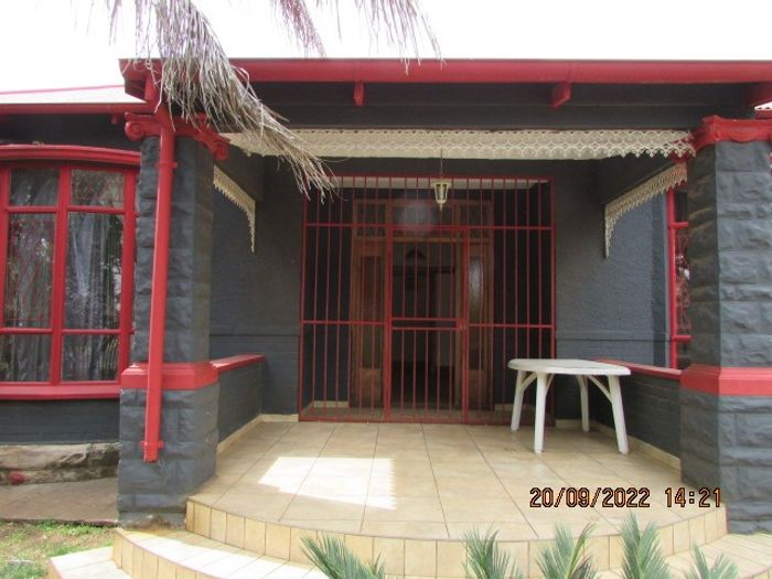 Property #ENT0233574, House for sale in Brakpan Central
