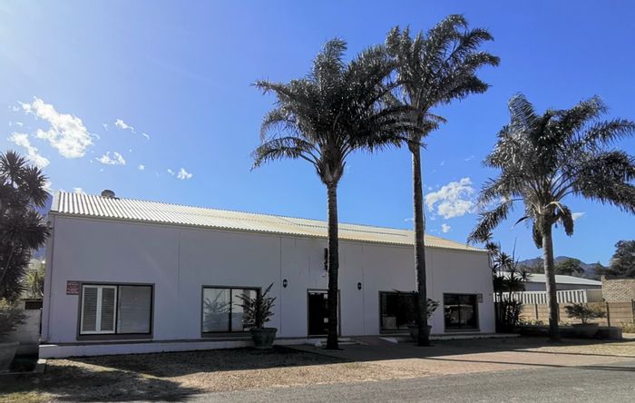Property #ENT0234577, Factorywarehouse for sale in Villiersdorp