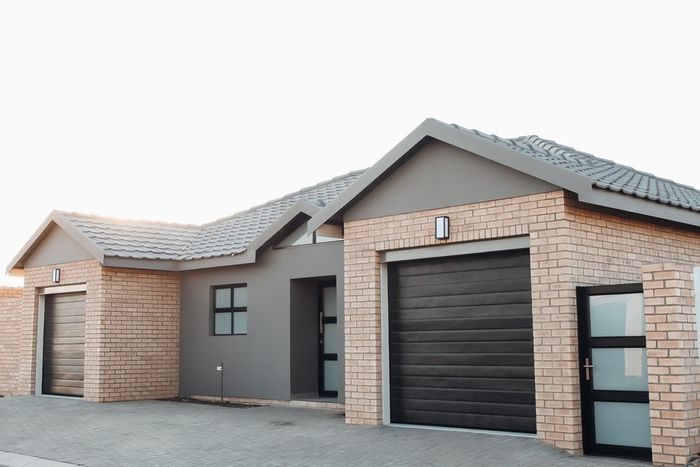 Property #ENT0234599, House for sale in Secunda