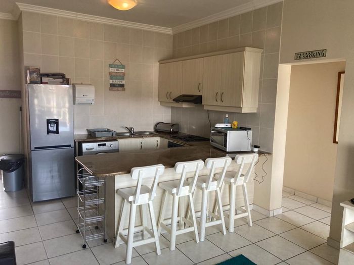 Property #ENT0235432, Apartment for sale in Uvongo