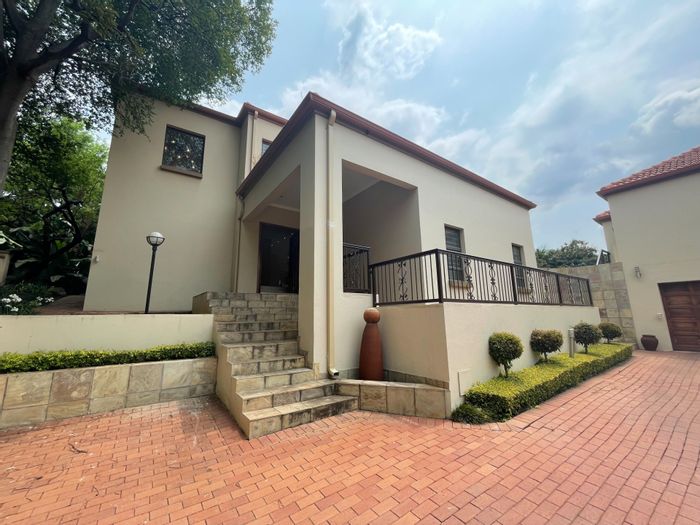 Property #ENT0235900, House for sale in Waterkloof