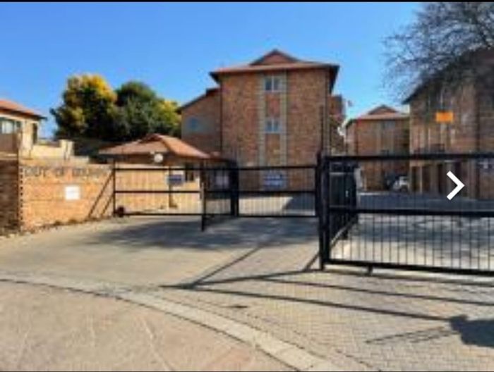 Property #ENT0238258, Townhouse for sale in Willow Acres