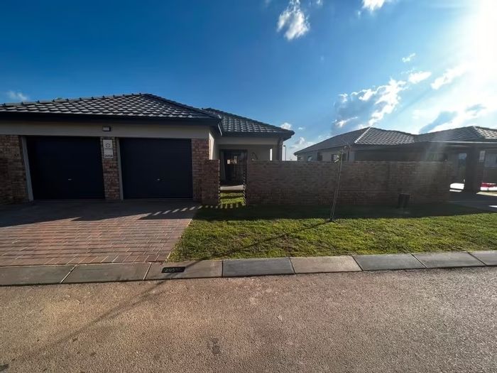 Property #ENT0238271, House for sale in Cosmo City