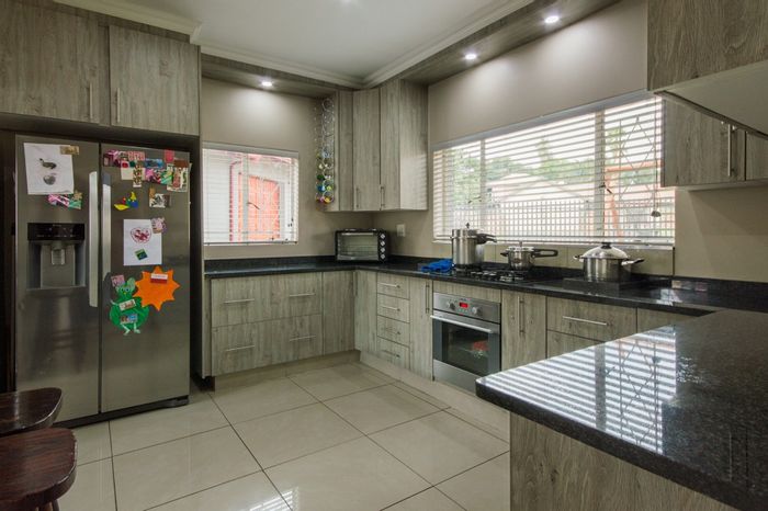 Property #ENT0238317, House for sale in Croydon