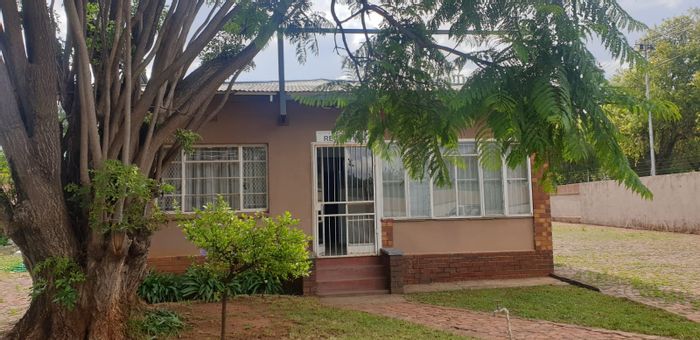 Property #ENT0239184, Office for sale in Colbyn