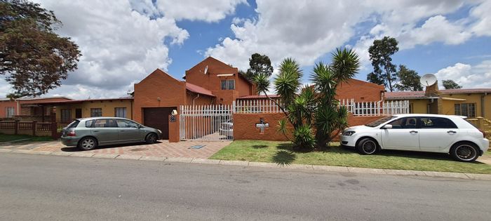 Property #ENT0239825, House for sale in Riverlea