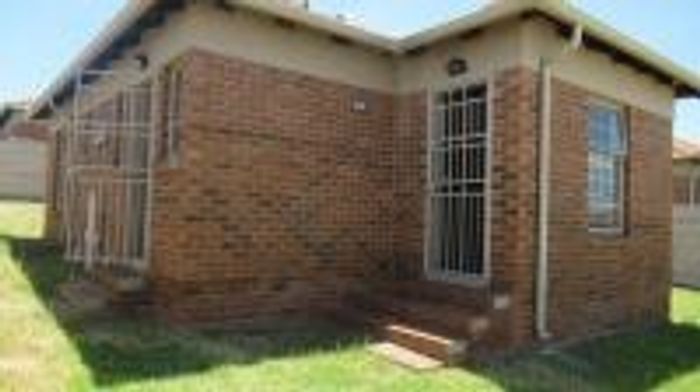 Property #ENT9002899, House for sale in Olievenhoutbosch