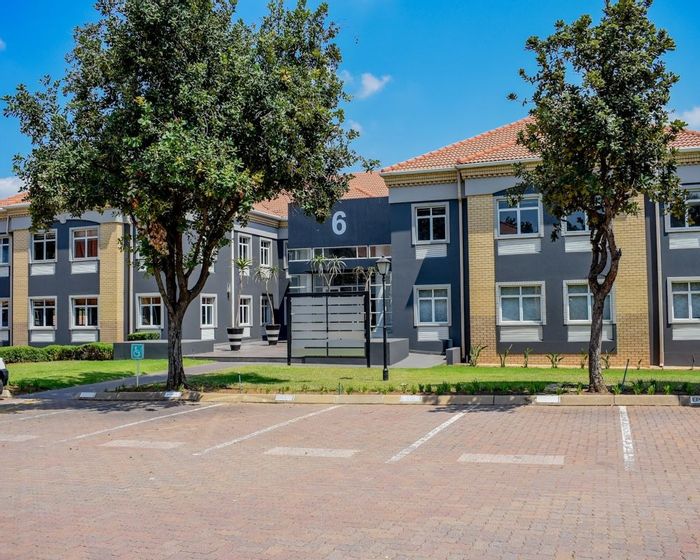 Property #ENT9003135, Office for sale in Fourways