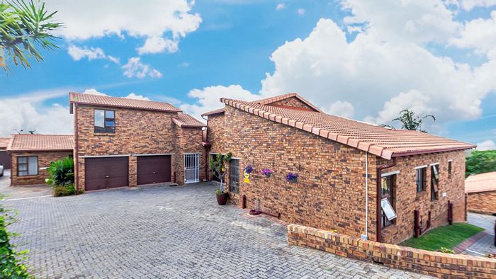 Property #LH-142861, Townhouse for sale in Rangeview