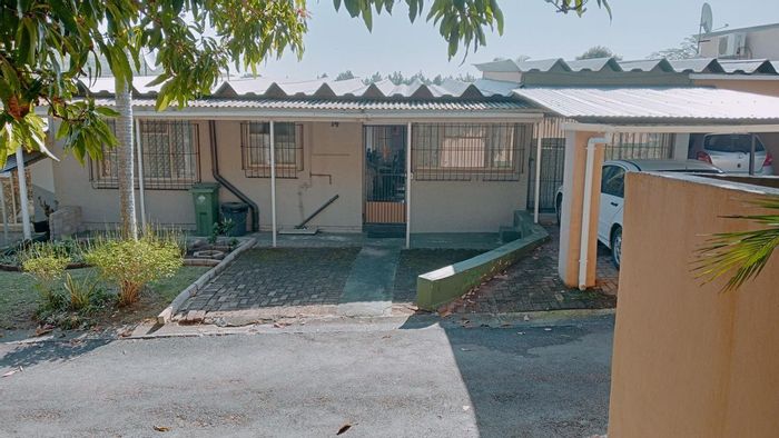 Property #LH-155712, Townhouse for sale in Hibberdene Central