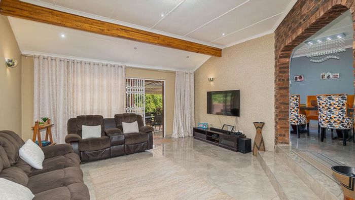 Property #LH-156274, House for sale in Amanzimtoti