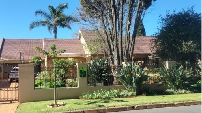 Property #LH-156499, House for sale in Edenvale Central