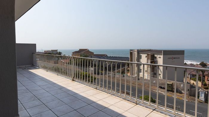 Spacious Apartment for Sale in Margate Central with Ocean Views