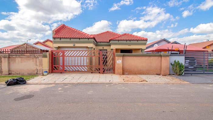 Property #LH-158367, House for sale in Soshanguve East