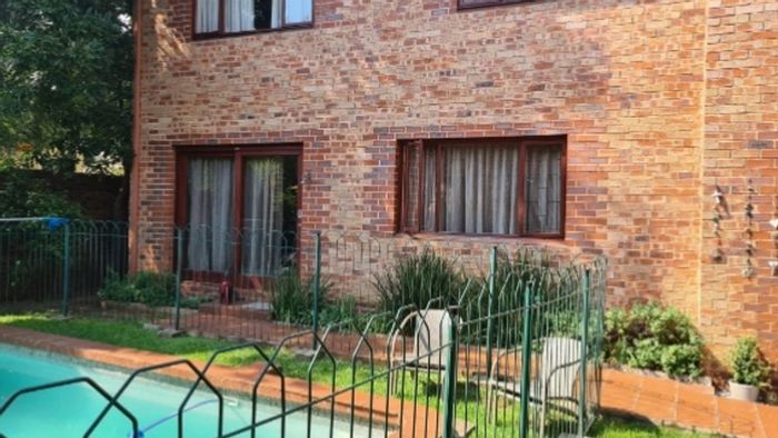 Property #LH-152447, Townhouse for sale in Edenvale Central