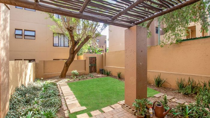 Charming 2-Bed Apartment For Sale in Douglasdale with Private Garden