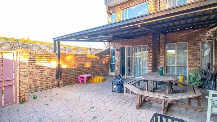 Property #LH-167057, Townhouse for sale in Villieria