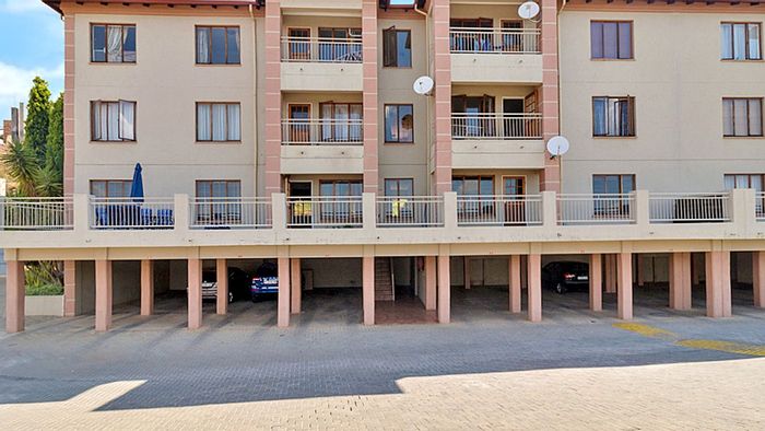 Property #LH-167341, Apartment sold in Constantia Kloof