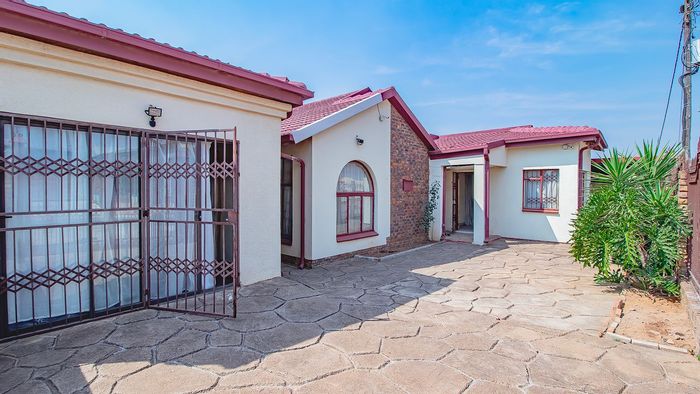 Property #LH-168560, House for sale in Soshanguve L