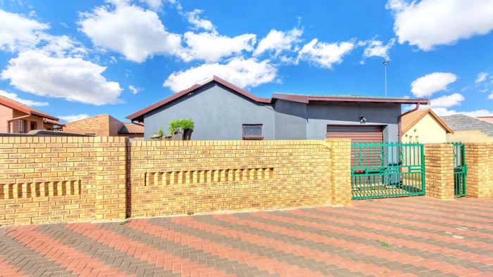 Property #LH-168818, House for sale in Vosloorus Ext 2