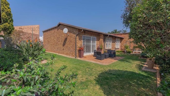Property #LH-168810, Townhouse for sale in Glen Marais