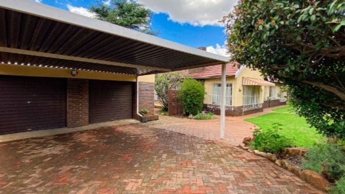 Property #LH-169141, House for sale in Edenvale Central