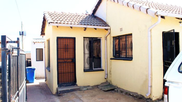 Property #LH-169250, House for sale in Klipfontein View