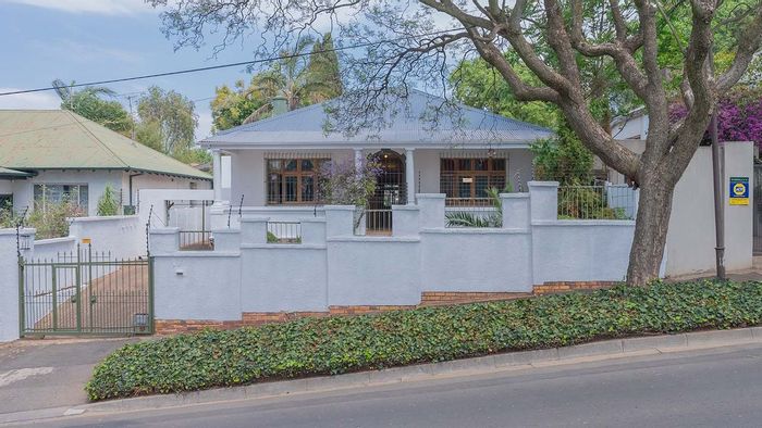 Charming Kensington House for Sale with Character and Potential