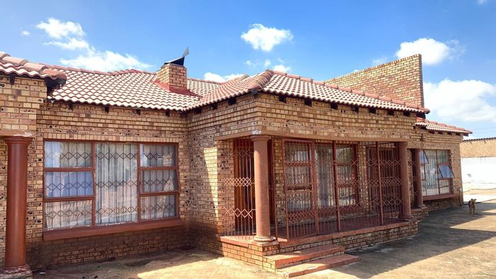 Property #LH-160698, House for sale in Soshanguve T