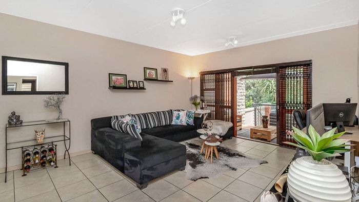 Property #LH-160691, Apartment for sale in Douglasdale