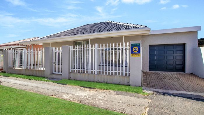 Property #LH-161621, House pending sale in Newlands