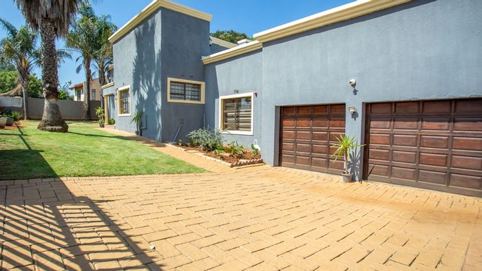 Property #LH-162378, House for sale in Naturena