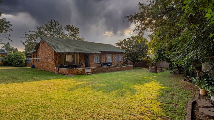 Property #LH-170919, House for sale in Rooihuiskraal