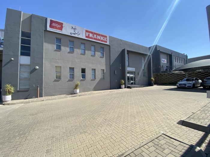Property #P00004917, Industrial rental monthly in Corporate Park
