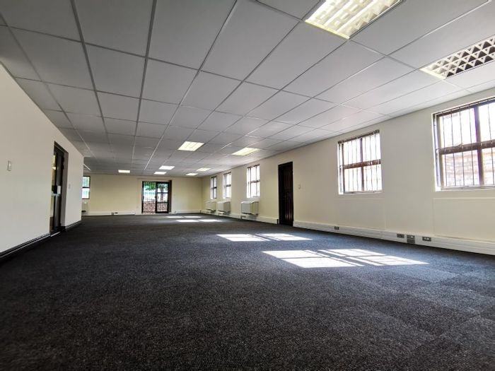 Property #P00005676, Office rental monthly in Highveld