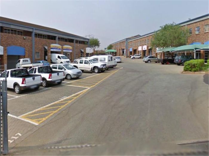 Property #P00005756, Office rental monthly in Highveld