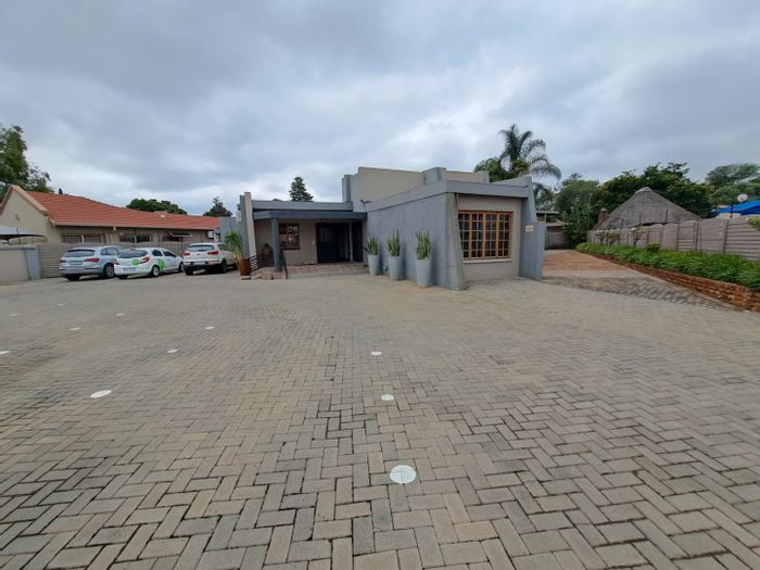 Property #P00005937, Office rental monthly in Doringkloof