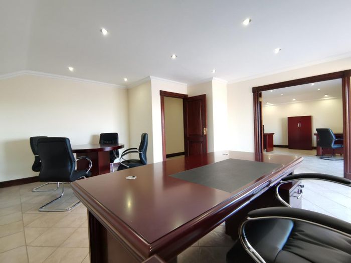 Property #P00006012, Office rental monthly in Highveld
