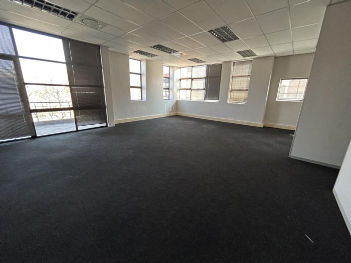 Property #P00006078, Office rental monthly in Highveld