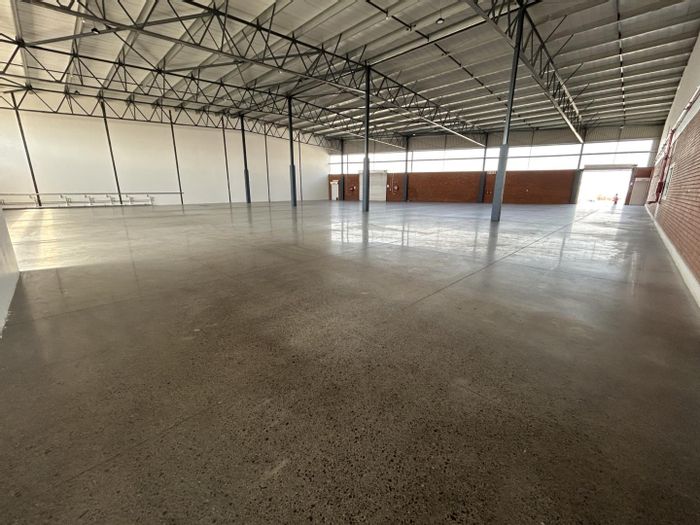 Property #P00006117, Industrial rental monthly in Samrand Business Park