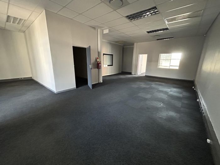 Property #P00006155, Office rental monthly in Highveld
