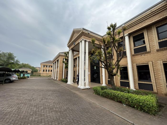 Property #P00006203, Office rental monthly in Highveld