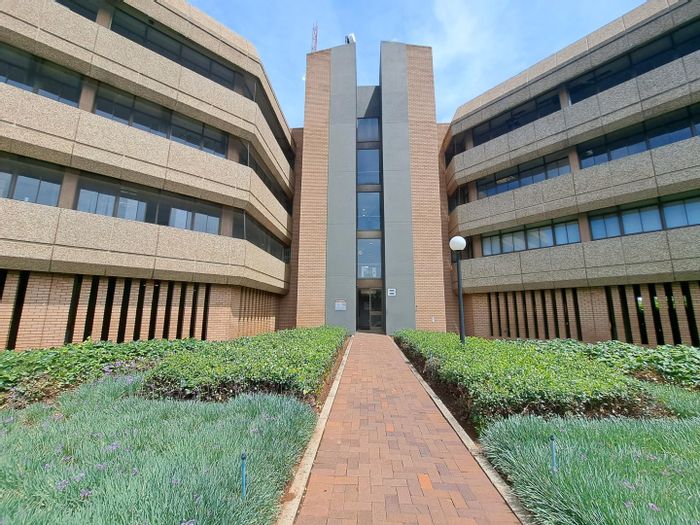 Property #P00006263, Office rental monthly in Centurion Central