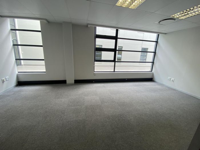 Property #P00006271, Office rental monthly in Halfway House