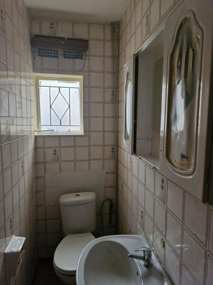 Guest Toilet