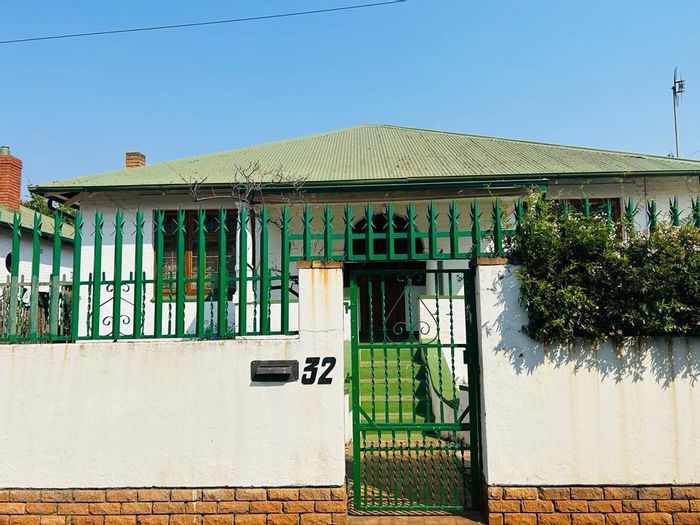 Property #Pref92785604, House rental monthly in Kensington